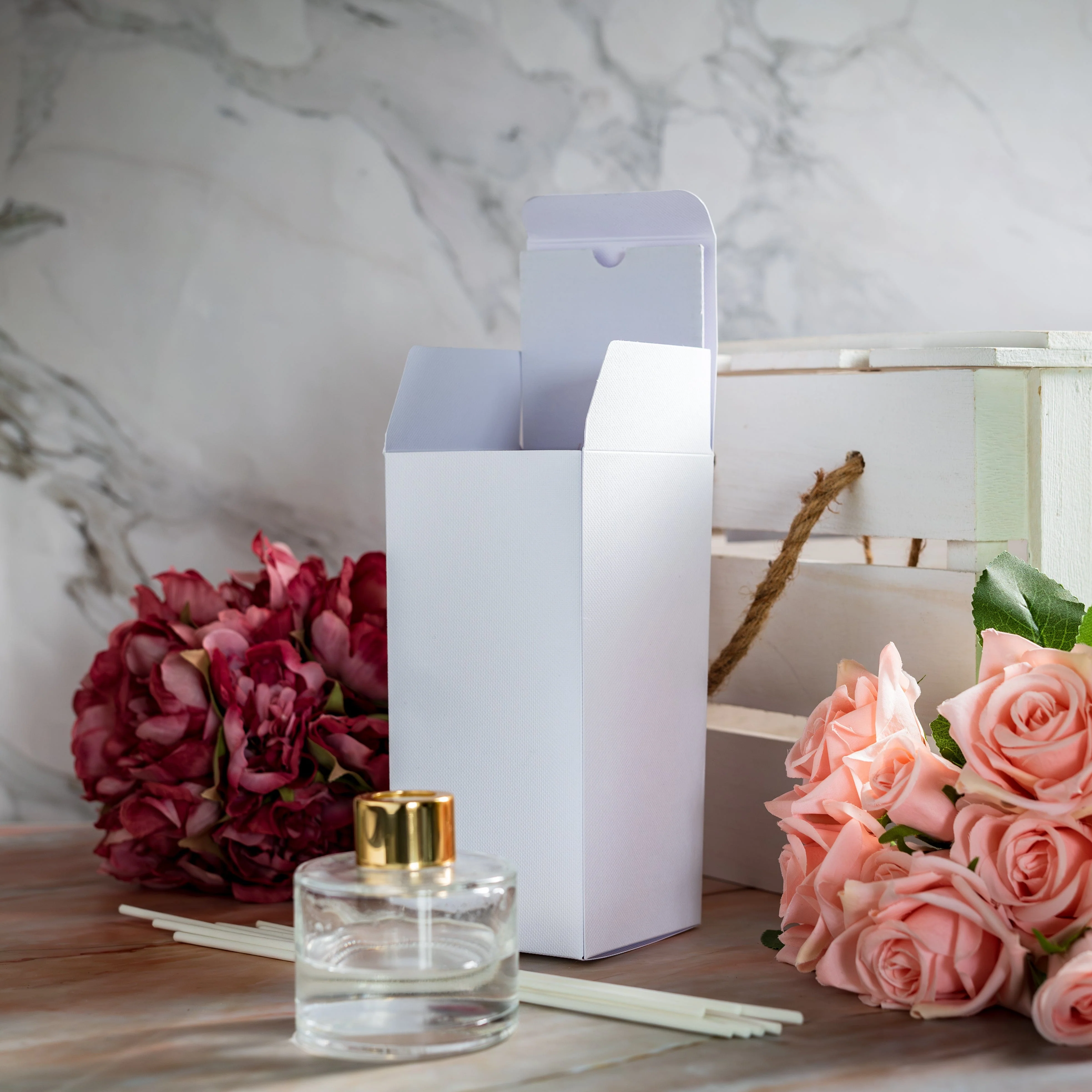 White eFluted Diffuser Box (Size 8) - Image 3